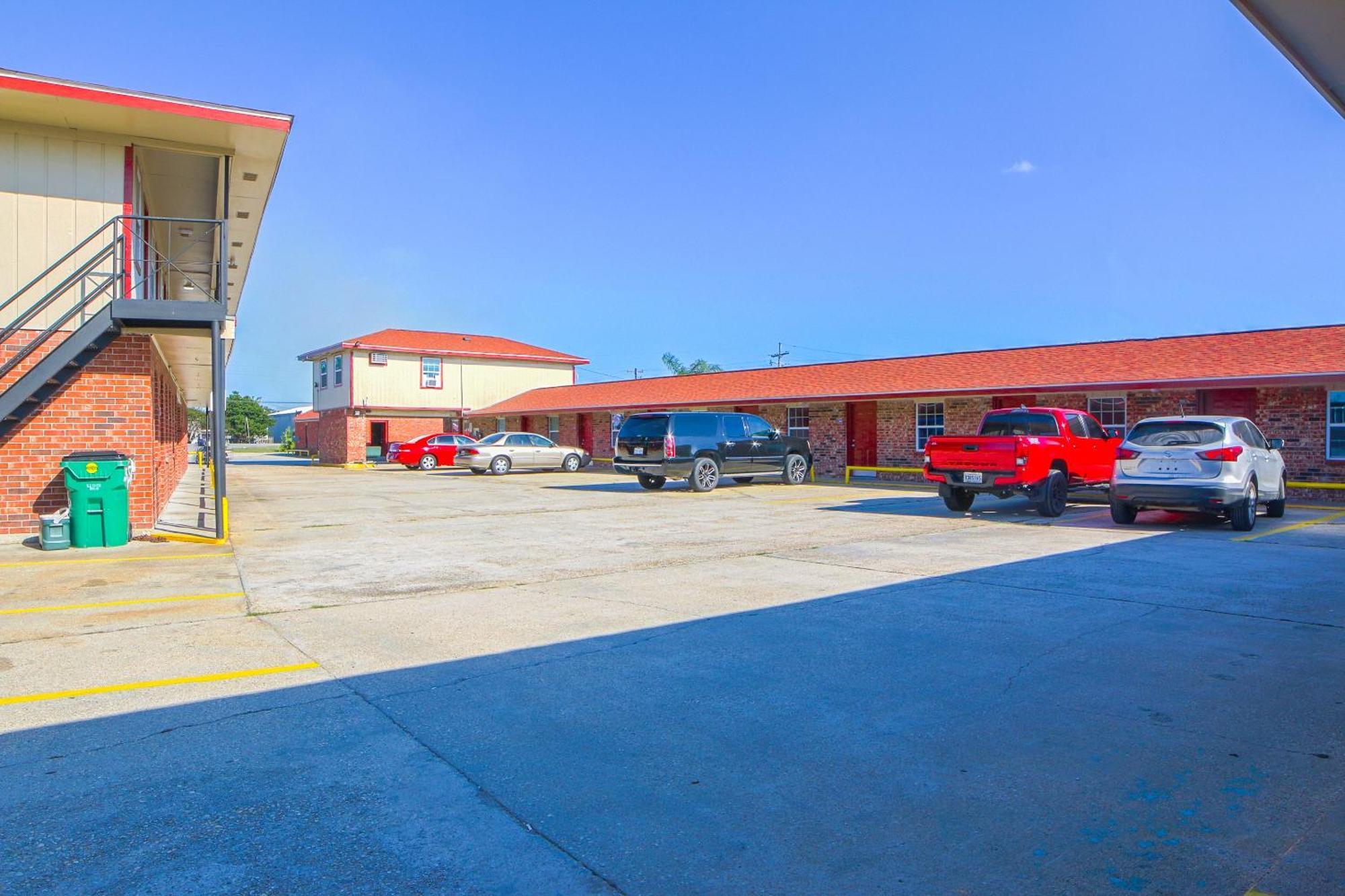 Economy Inn By Oyo Lockport Near Houma ภายนอก รูปภาพ