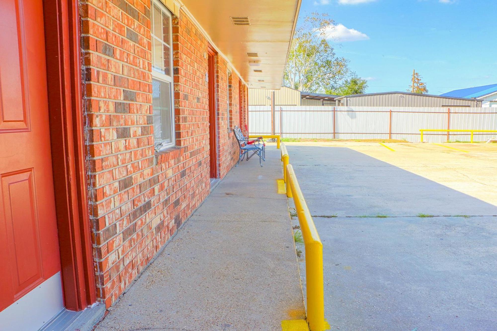 Economy Inn By Oyo Lockport Near Houma ภายนอก รูปภาพ